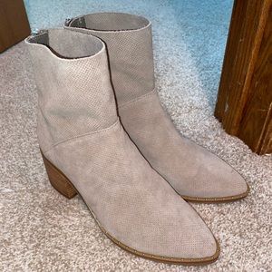 Treasure & bond booties